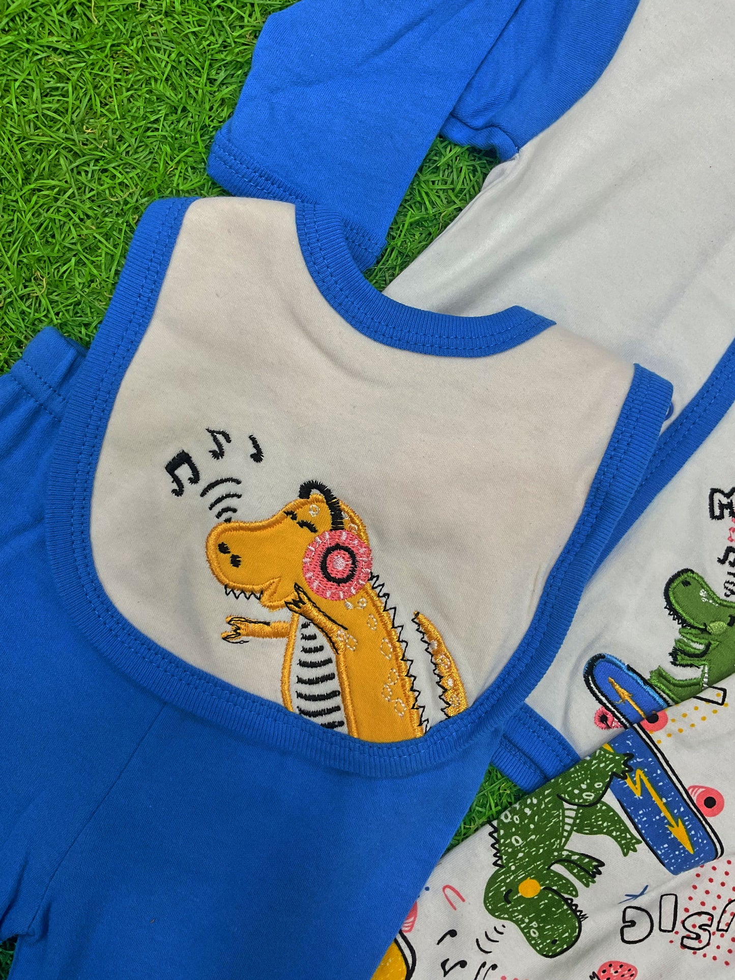 CONJUNTO-16182156