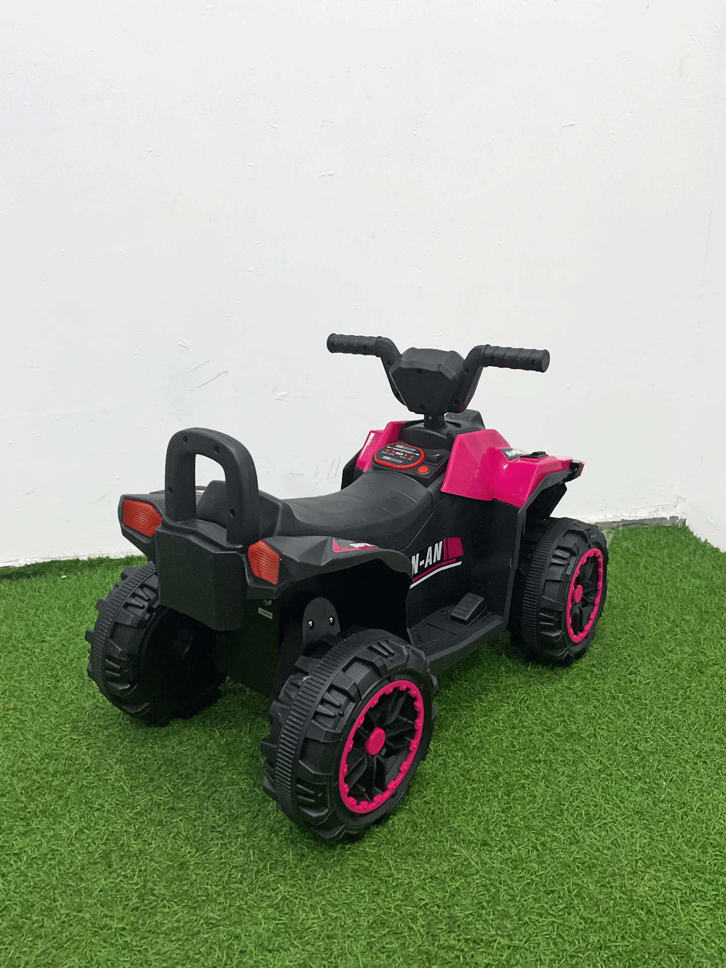 CUATRIMOTO PEQUEÑA- HX07