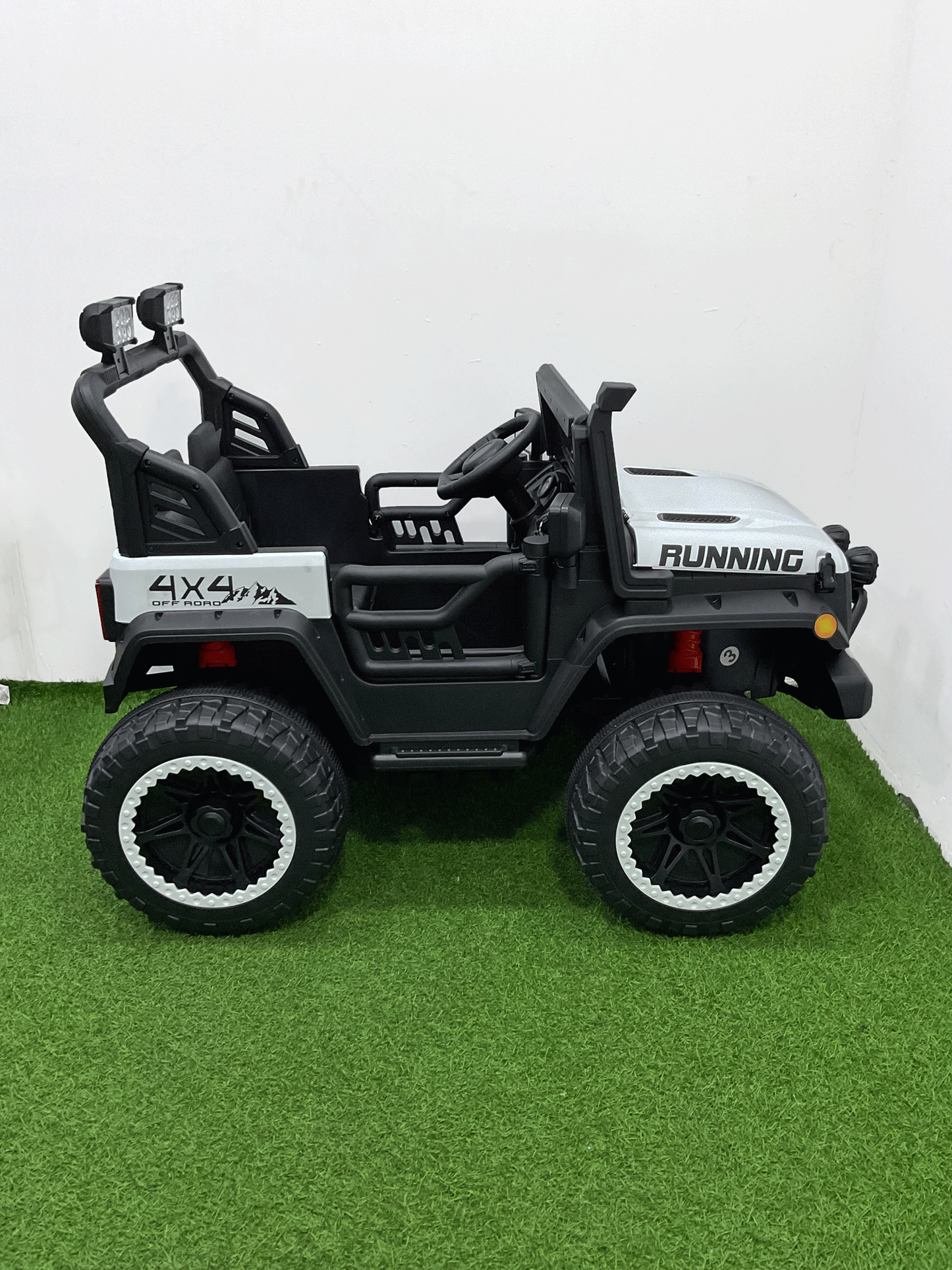 JEEP PEQUEÑO - NX34