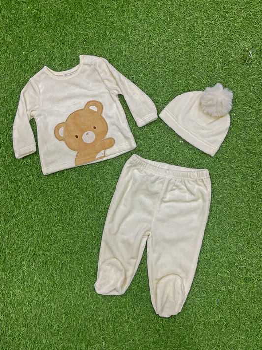 Conjunto de tres piezas - MH01098GB