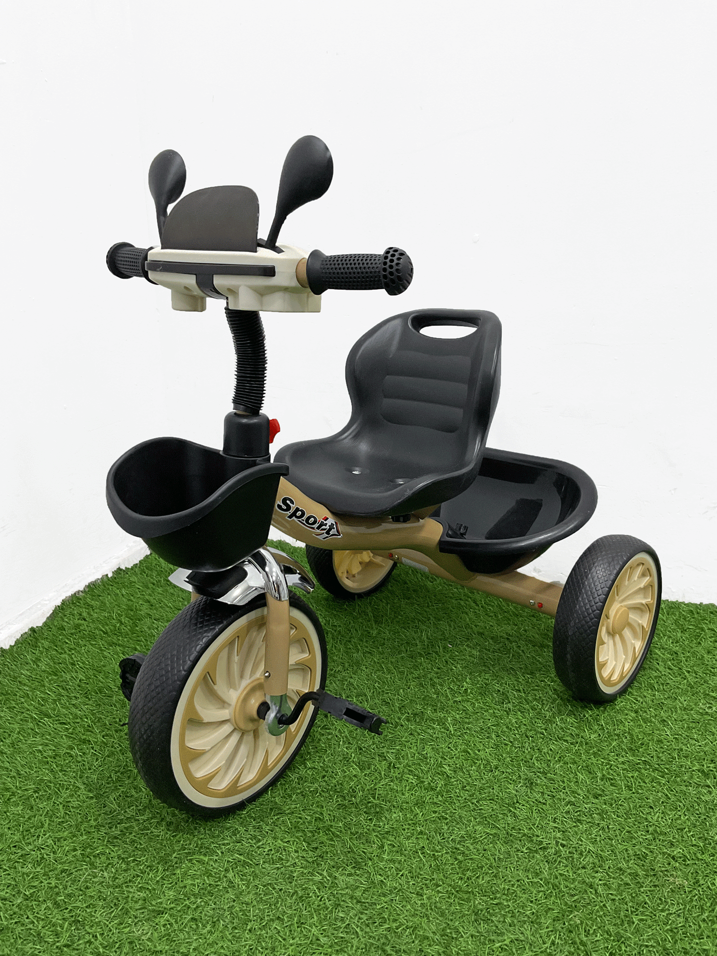 TRICICLO - HX44