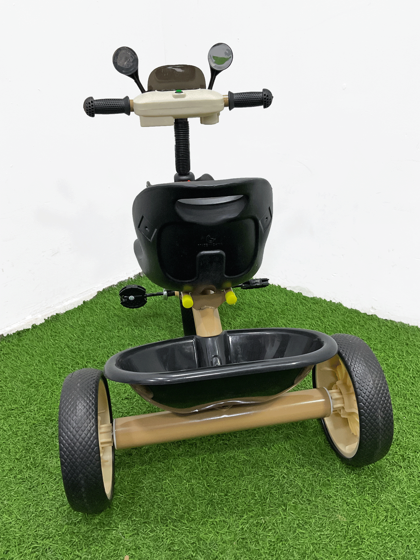 TRICICLO - HX44