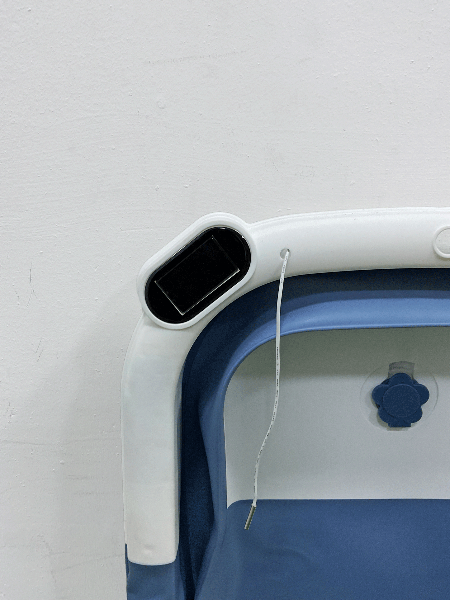 BAÑERA PLEGABLE CON TERMÓMETRO DÍGITAL - A78002