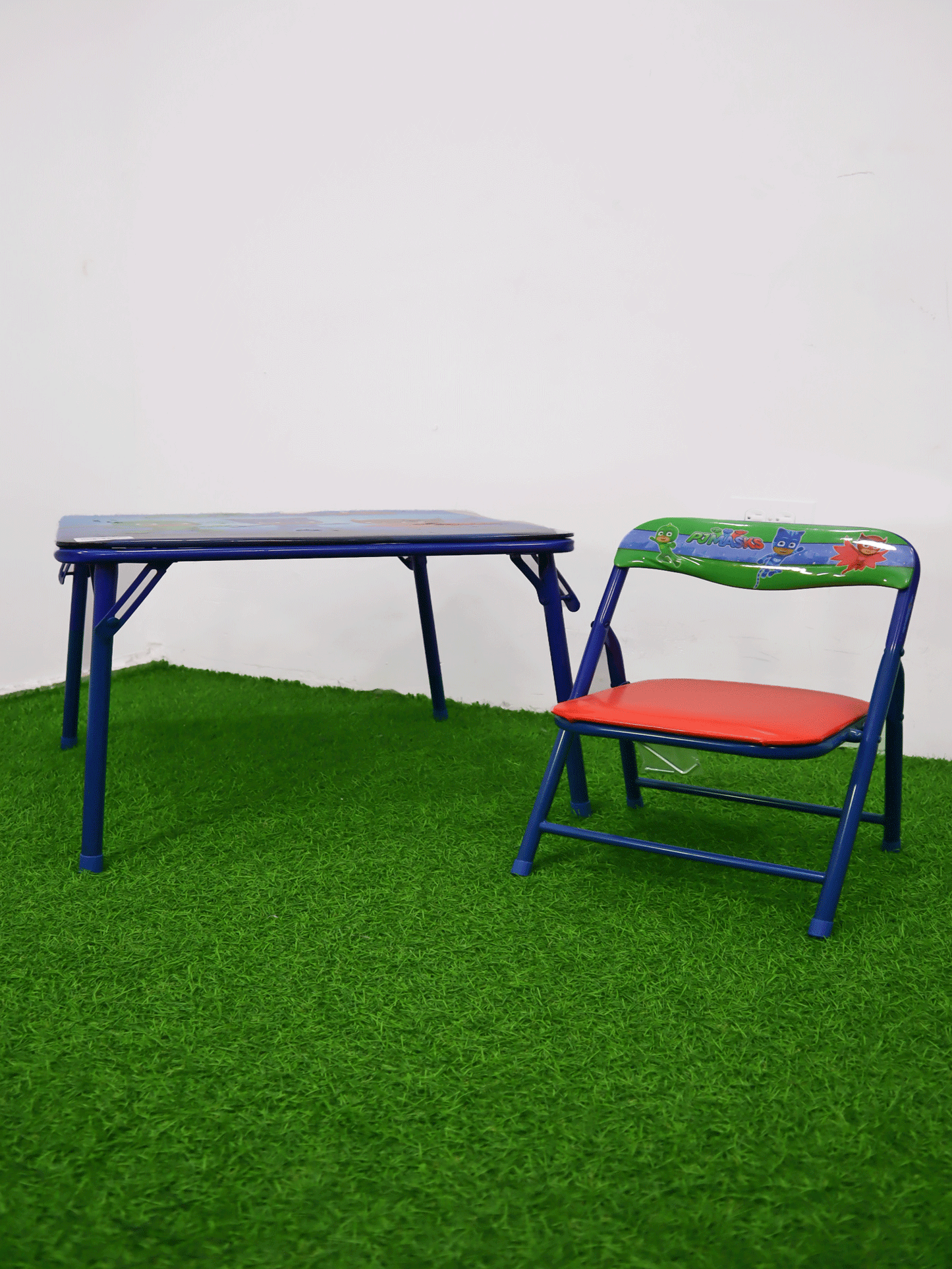 MESA Y SILLA PARA BEBES - CARTERS60