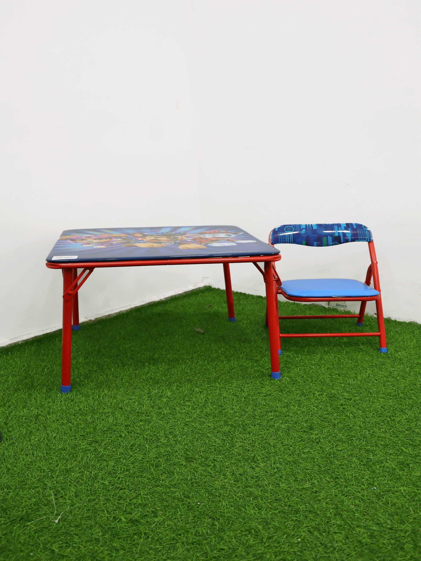 MESA Y SILLA PARA BEBES - CARTERS60