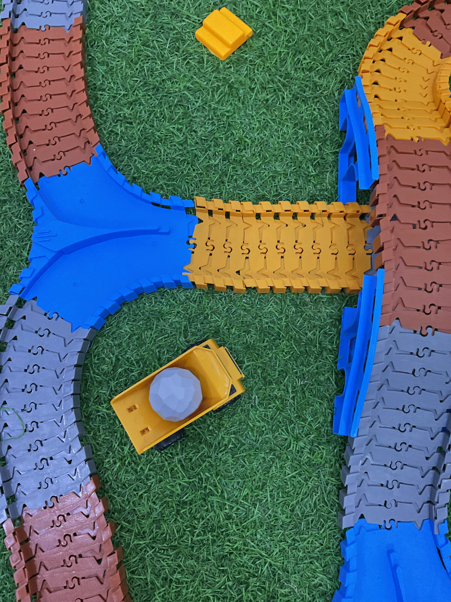 PISTA DE CARRO - KE68