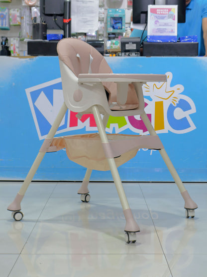 Silla de comer con rueditas -KB035463