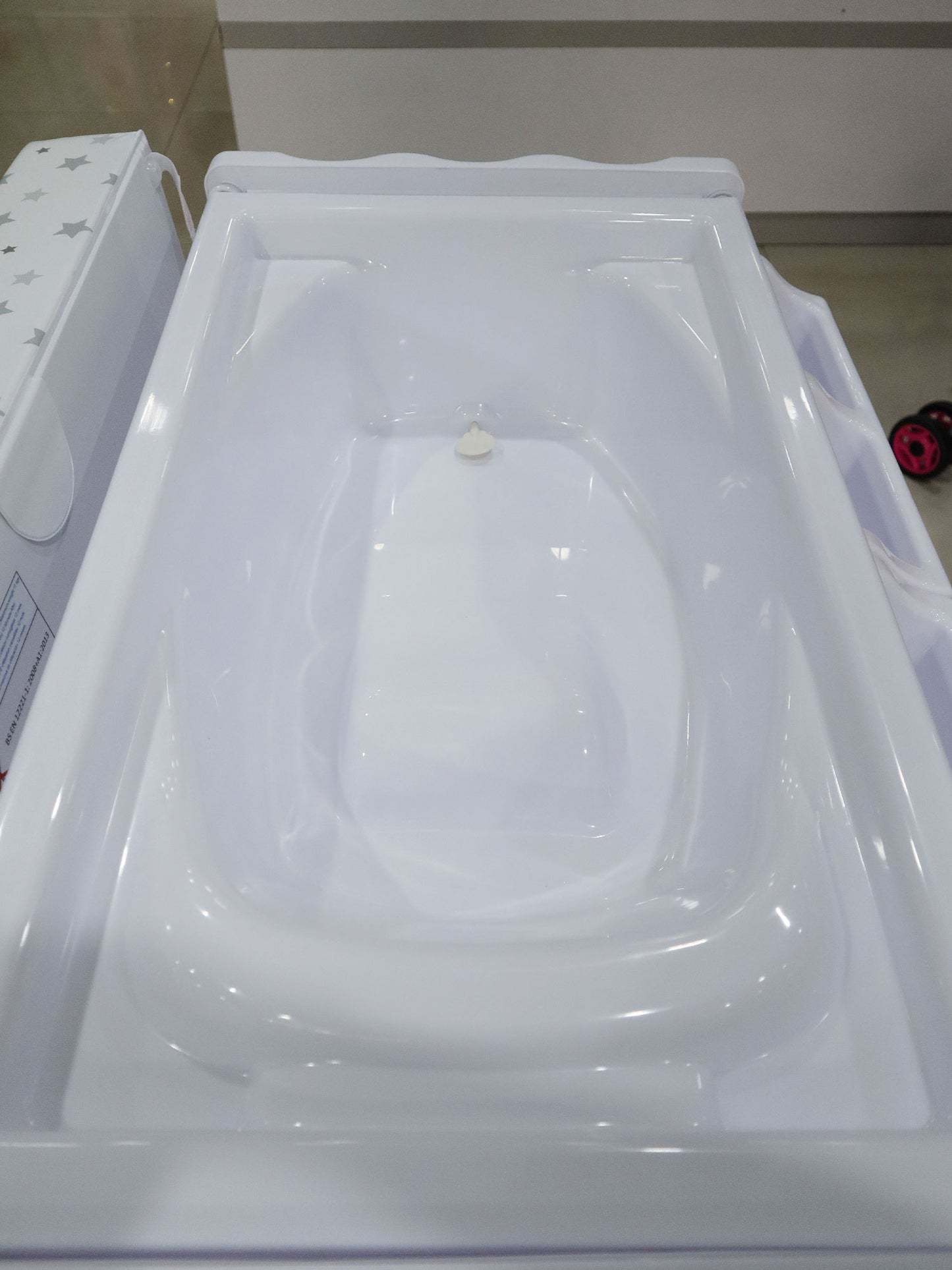 Bañera con cambiador - BTB5258