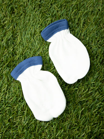 Set completo camisa, gorro, babero, manoplas y mono - 3680626CE