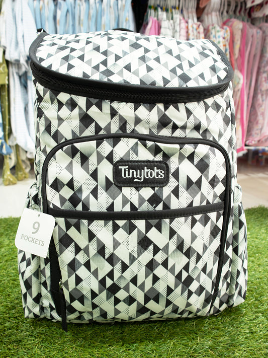 Pañalera tipo morral forma de triangulitos - DB30603