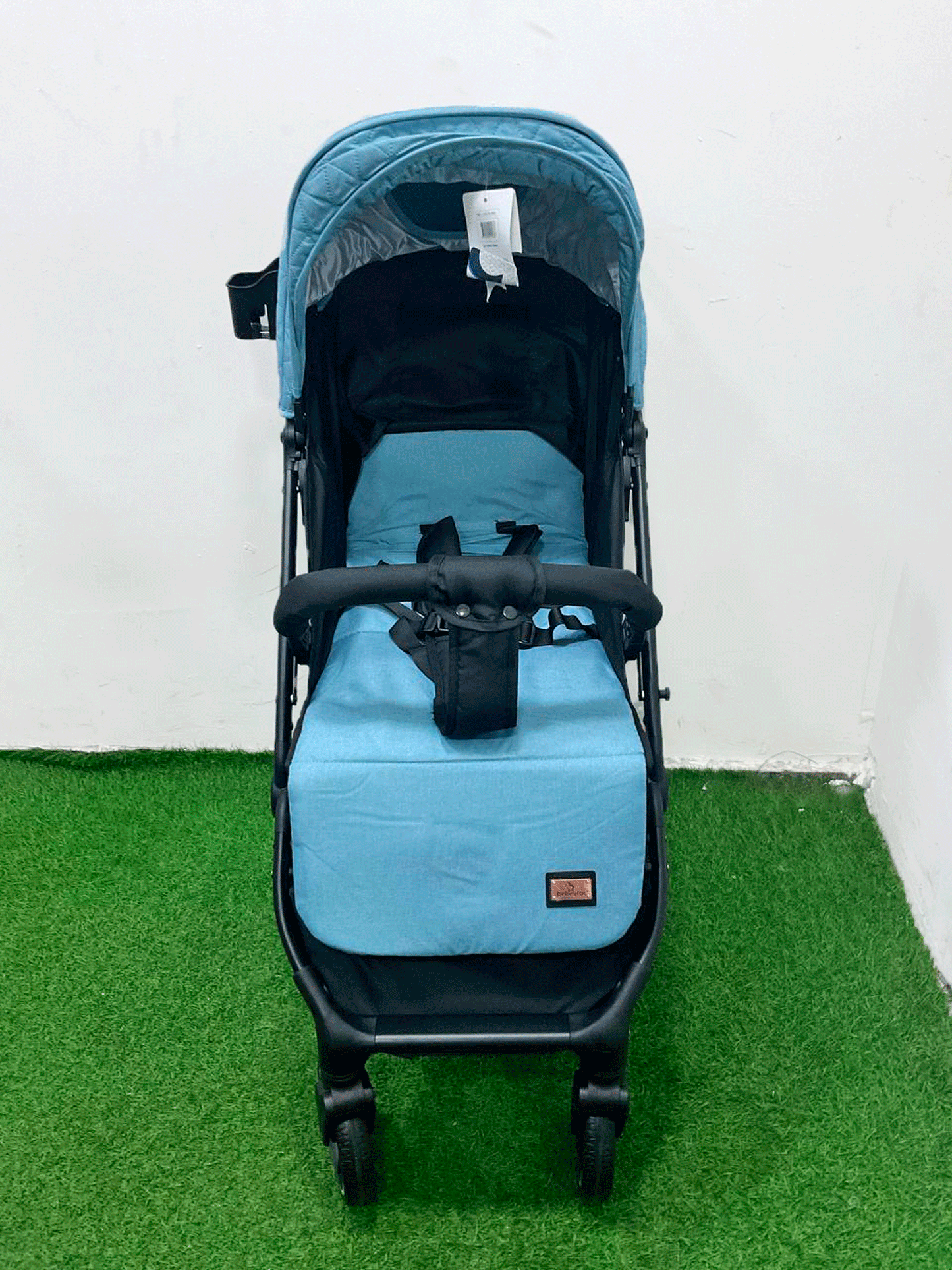 COCHE - VISTA303