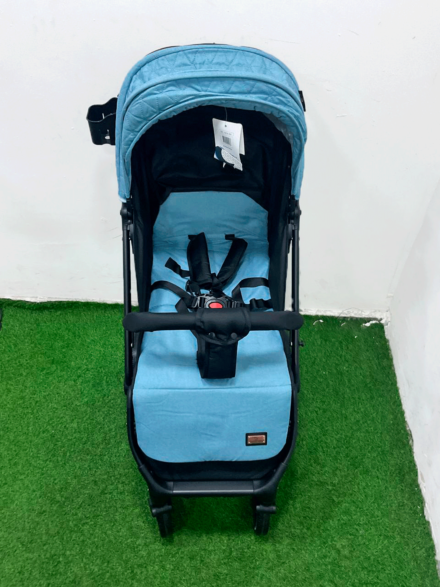COCHE - VISTA303