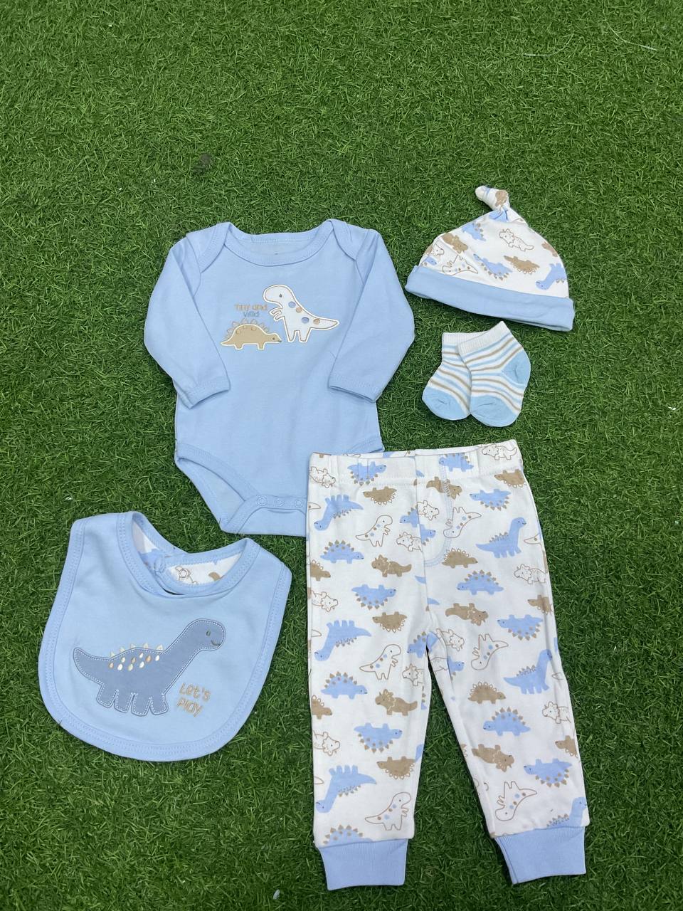 SET DE 5 PIEZAS - D04672TT